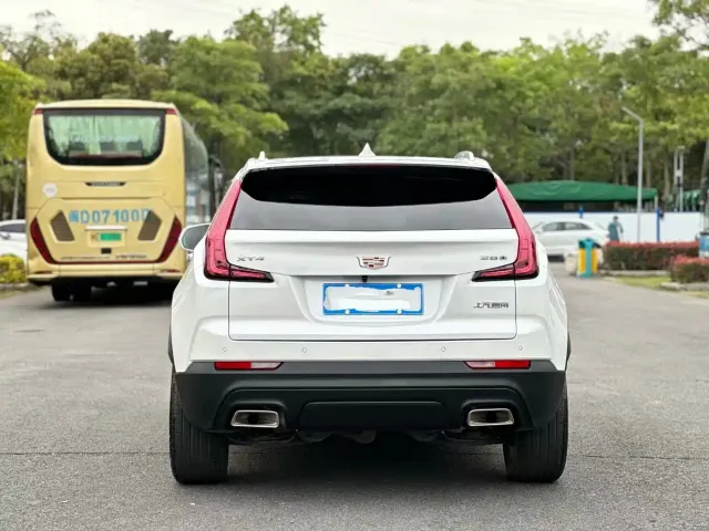 Cadillac XT4 — Фото автомобиля 8