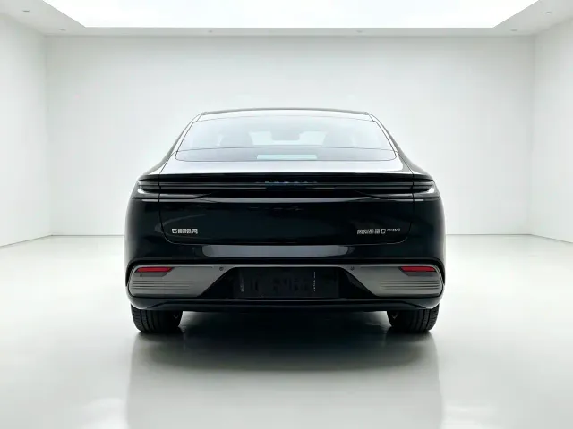 Geely Galaxy Xingyao 8 — Фото автомобиля 5