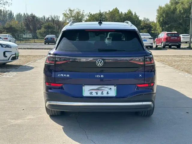 Volkswagen ID.6 X — Фото автомобиля 5