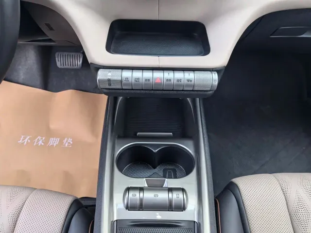 BYD Dolphin — Фото автомобиля 10