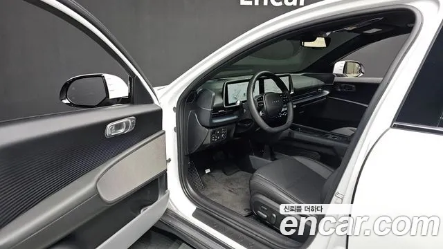 Hyundai Ioniq 6 — Фото автомобиля 10