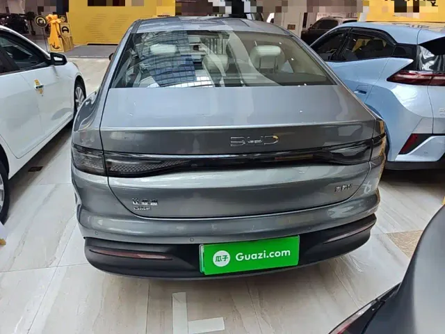BYD Seal 05 DM-i — Фото автомобиля 5