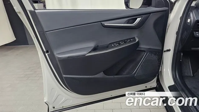Kia EV6 — Фото автомобиля 13