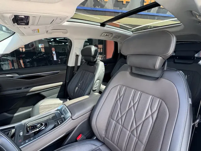 Ford Edge — Фото автомобиля 11