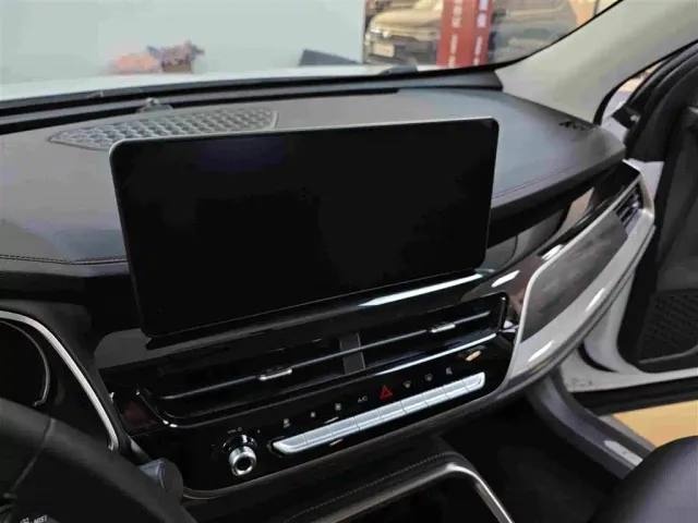 Haval H6 — Фото автомобиля 15
