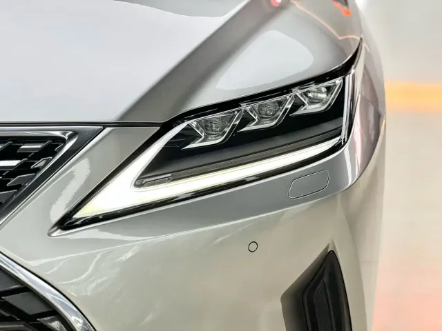 Lexus RX — Фото автомобиля 17