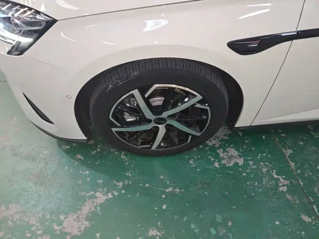 BYD Seal 07 DM-i — Фото автомобиля 22