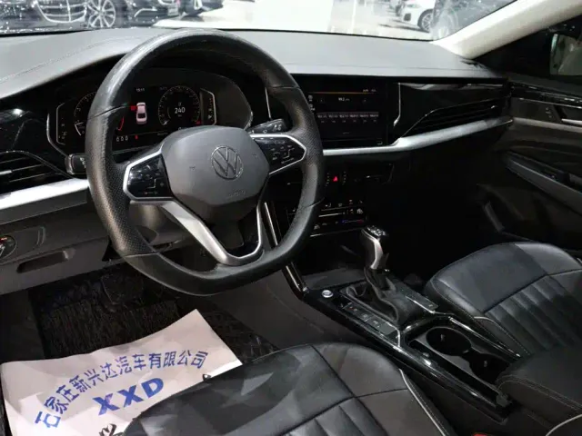 Volkswagen Passat — Фото автомобиля 6