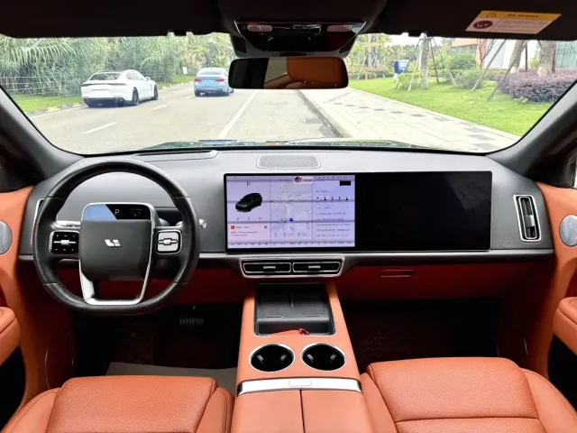 Li Auto Li Xiang L9 2022 Max — Фото автомобиля 5