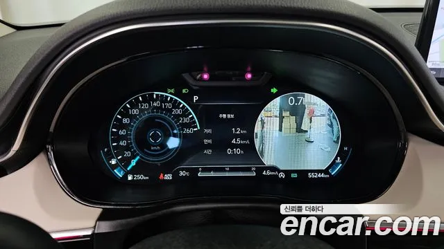 Genesis GV70 — Фото автомобиля 11