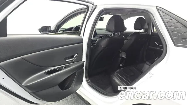 Hyundai Avante CN7 — Фото автомобиля 26