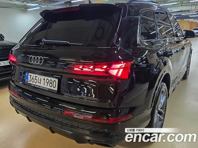 Audi Q7 55 TFSI quattro Premium — Фото автомобиля 2