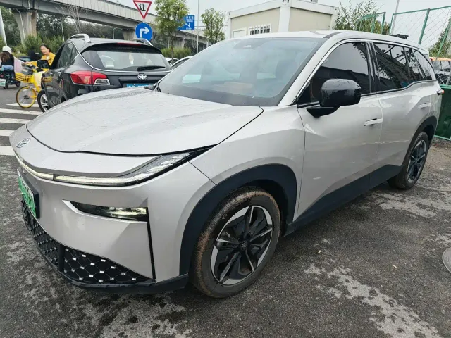 Фотография автомобиля — Toyota BoZhi 3X