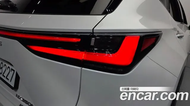Lexus NX Generation 2 — Фото автомобиля 23