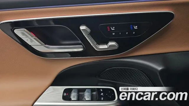 Mercedes-Benz E-Class — Фото автомобиля 29