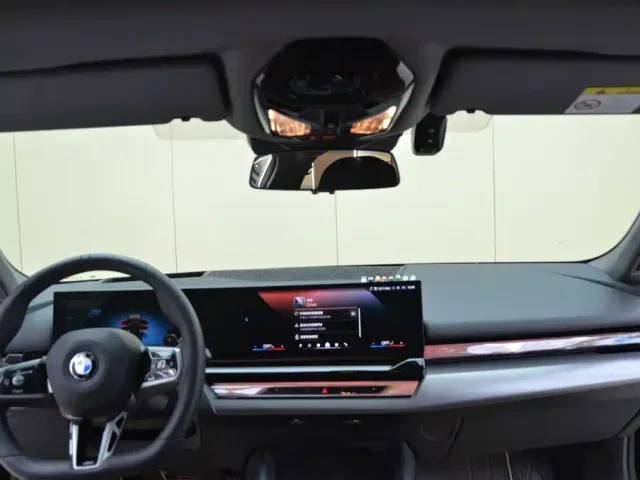 BMW 5 Series — Фото автомобиля 6
