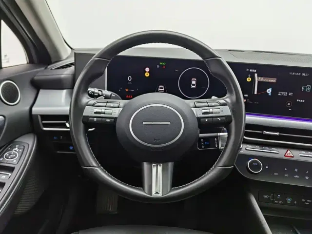 Hyundai Sonata — Фото автомобиля 11