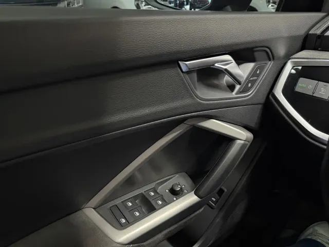 Audi Q3 — Фото автомобиля 17
