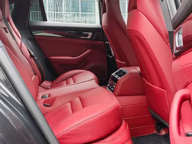 Porsche Panamera — Фото автомобиля 21