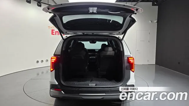 Kia Canival Новый Carnival 4 поколение Дизель 9 мест Signature — Фото автомобиля 20
