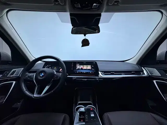 BMW X1 — Фото автомобиля 4