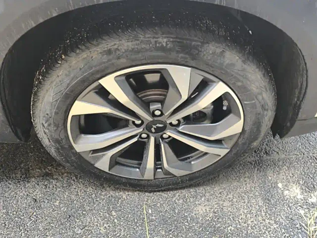 Wuling Asta — Фото автомобиля 6