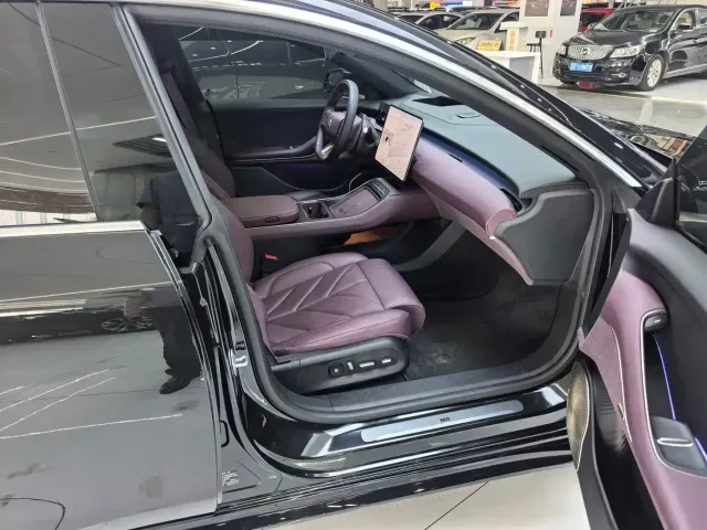 Nio ET5 Touring — Фото автомобиля 17