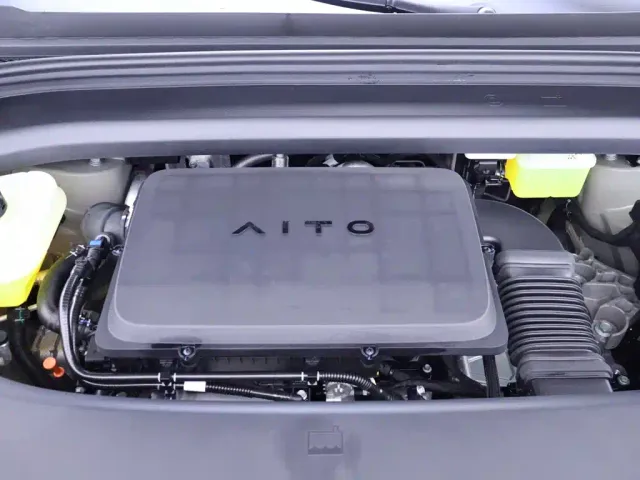 Aito M8 — Фото автомобиля 30