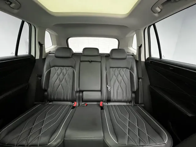 Volkswagen Tiguan L — Фото автомобиля 15