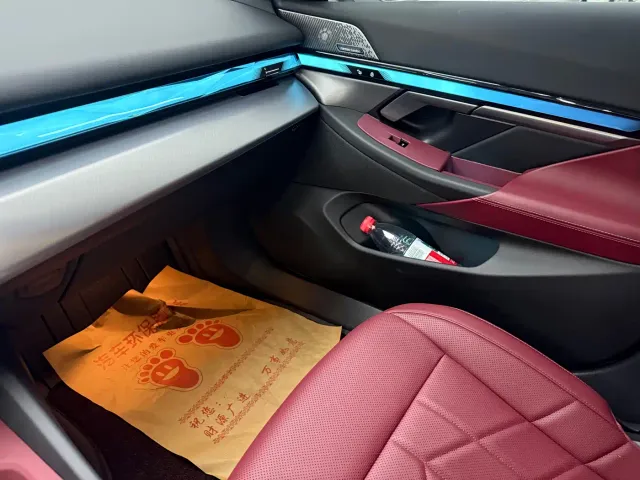 BMW 5 Series — Фото автомобиля 10