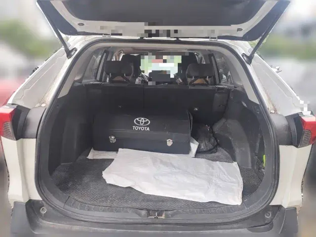 Toyota RAV4 — Фото автомобиля 15