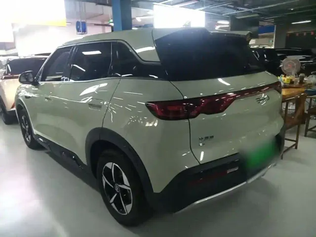 BYD Yuan UP — Фото автомобиля 4