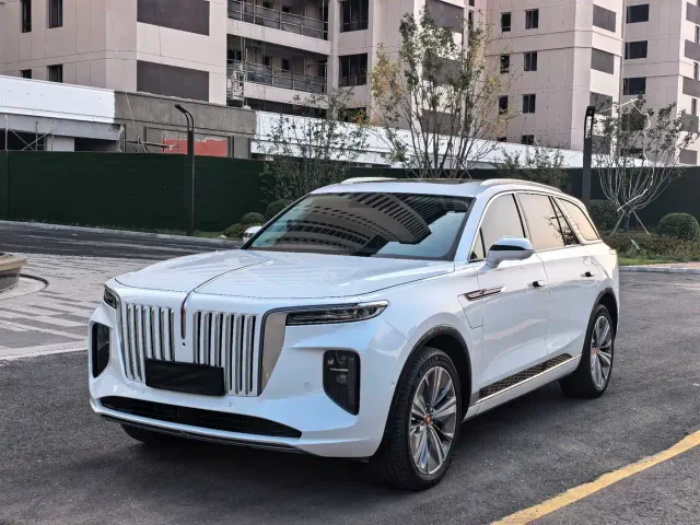 Фотография автомобиля — Hongqi E-HS9