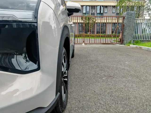 Wuling Starlight 560 — Фото автомобиля 16
