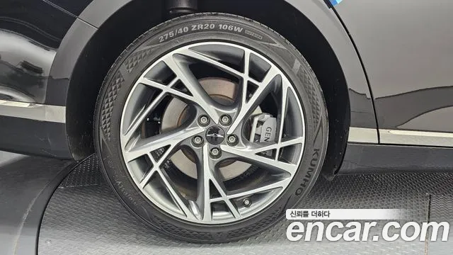 Genesis G90 Бензин 3.5 турбо AWD — Фото автомобиля 5