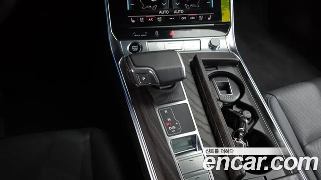 Audi A6 C8 — Фото автомобиля 12