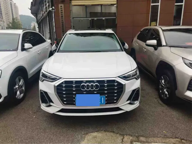 Audi Q3 — Фото автомобиля 2