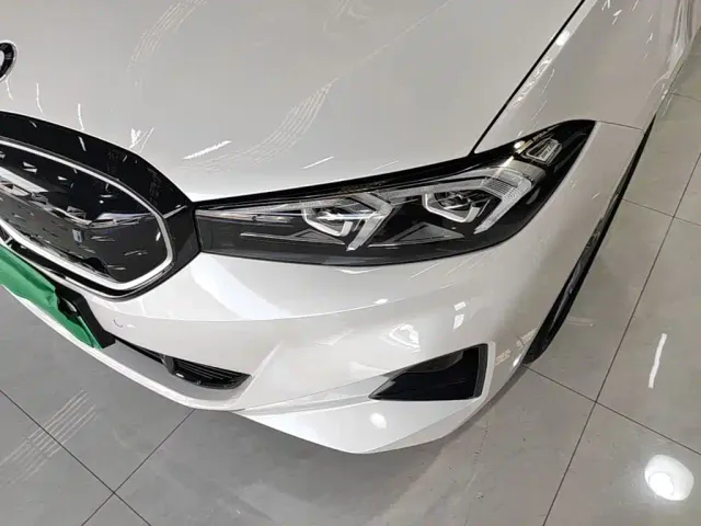 BMW i3 — Фото автомобиля 23