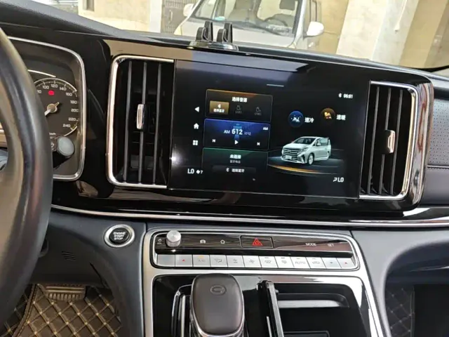 GAC Trumpchi M8 — Фото автомобиля 12