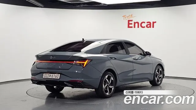 Hyundai Avante — Фото автомобиля 2