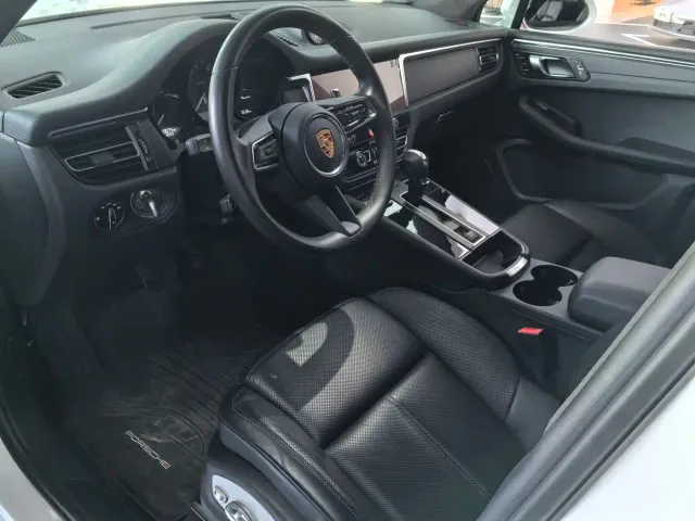 Porsche Macan — Фото автомобиля 2