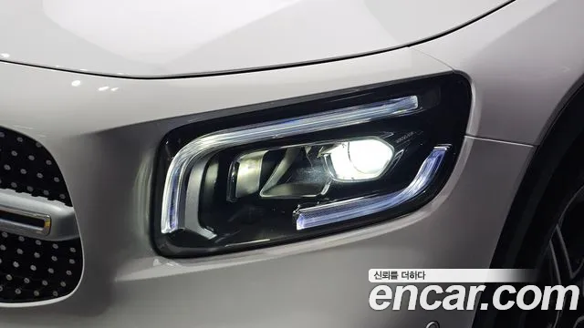 Mercedes-Benz GLB-Class — Фото автомобиля 22