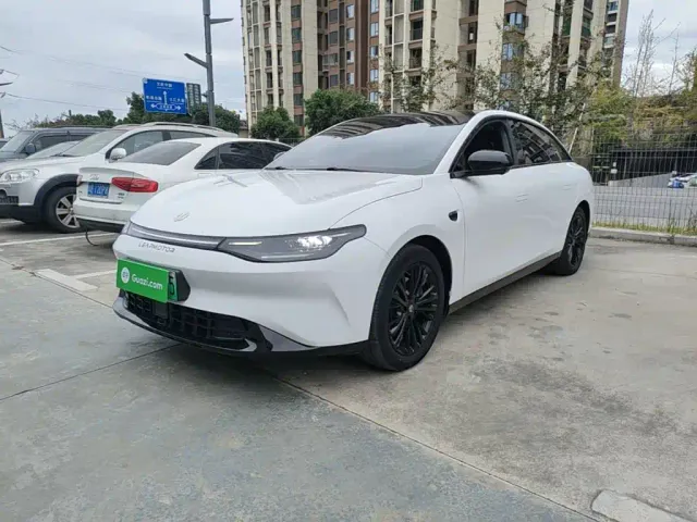 Фотография автомобиля — Leapmotor C01