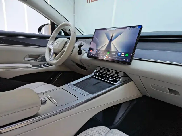 BYD Han L — Фото автомобиля 16