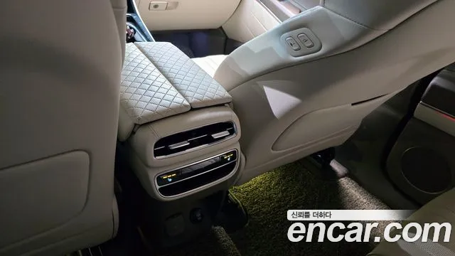 Genesis GV80 2.5T Бензин 2WD — Фото автомобиля 19