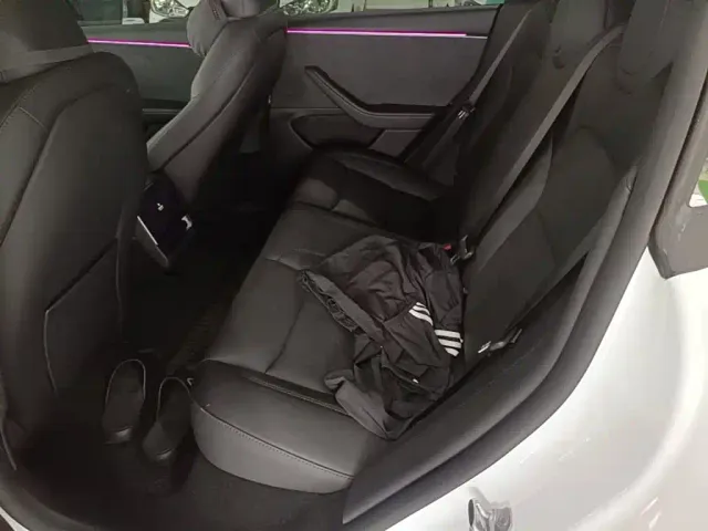 Tesla Model 3 2023 Long Range All-Wheel Drive — Фото автомобиля 16