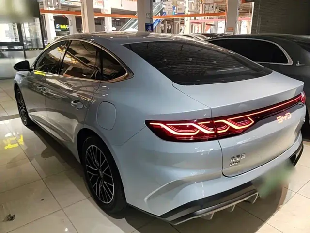 BYD Qin L — Фото автомобиля 4