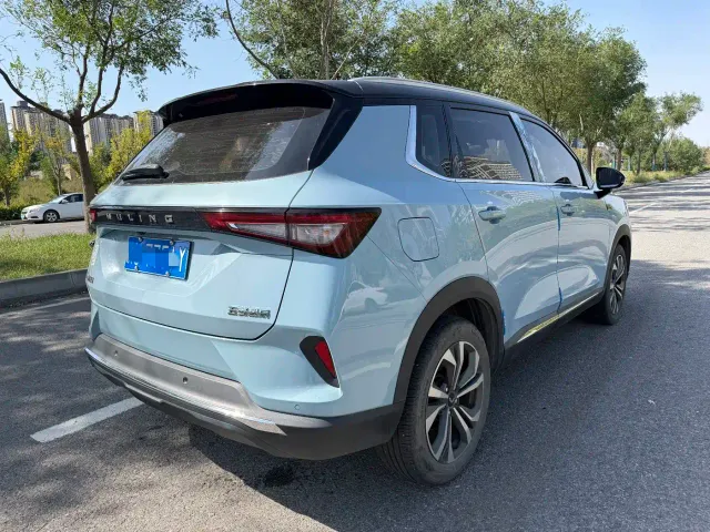 Wuling Asta — Фото автомобиля 6