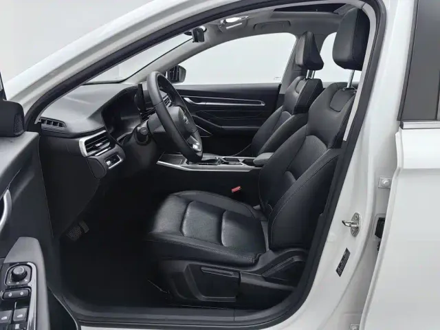 Geely Emgrand — Фото автомобиля 10