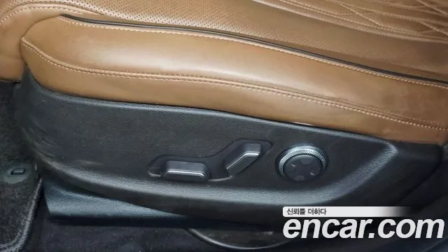 Genesis G80 Бензин 3.5 турбо AWD — Фото автомобиля 30
